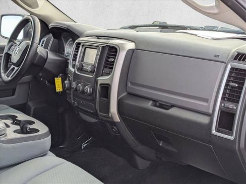 Used 2017 RAM 1500 Classic SLT AWD/4WD image 20