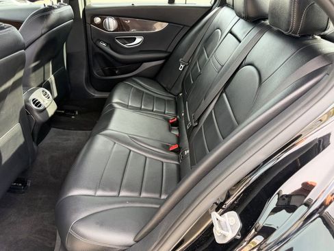 Used 2018 Mercedes-Benz C 350e Sedan image 32