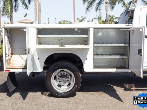 Used 2022 RAM 5500 Tradesman w/ Max Tow Package image 12