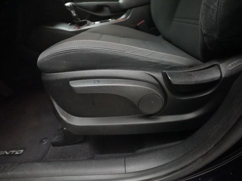 Used 2019 Kia Sorento AWD image 25