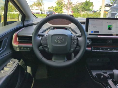 Used 2026 Toyota Prius Plug-In Hybrid FWD image 15