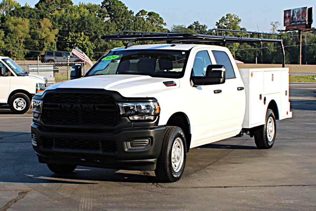 Used 2024 RAM 2500 Tradesman RWD image 2