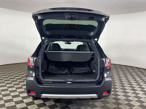 Used 2023 Subaru Outback Limited XT AWD/4WD image 7