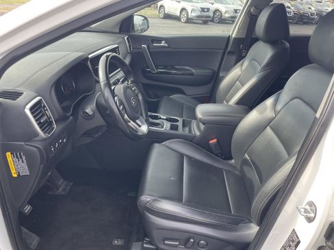 Used 2020 Kia Sportage EX image 5