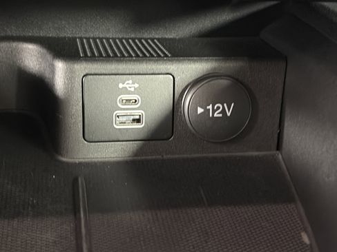 Used 2025 Ford Escape ST-Line w/ Tech Pack #1 image 29