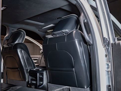 Used 2024 RAM 3500 Laramie w/ Night Edition image 29