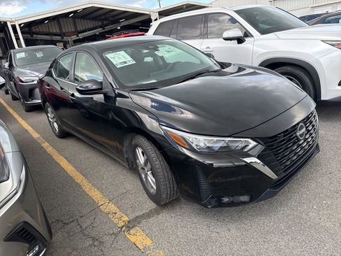 Used 2024 Nissan Sentra S FWD image 3