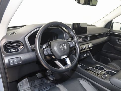 Used 2023 Honda Pilot Touring image 27