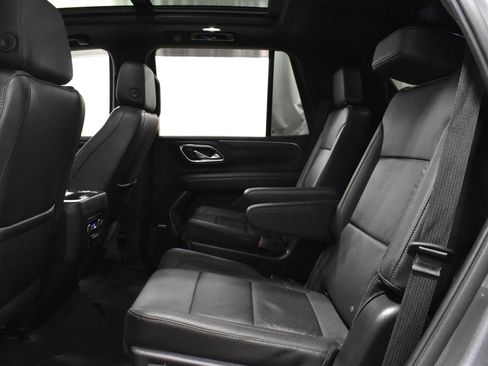 Used 2022 Chevrolet Tahoe LT w/ LT Signature Package image 6