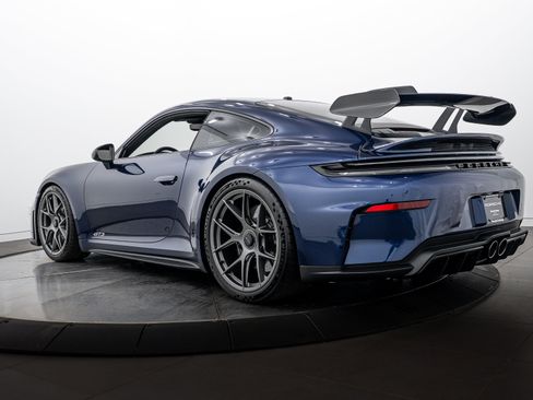 Certified 2025 Porsche 911 GT3 RWD image 3