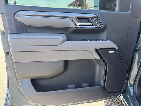 Certified 2025 Chevrolet Silverado 2500 ZR2 w/ Technology Package image 23