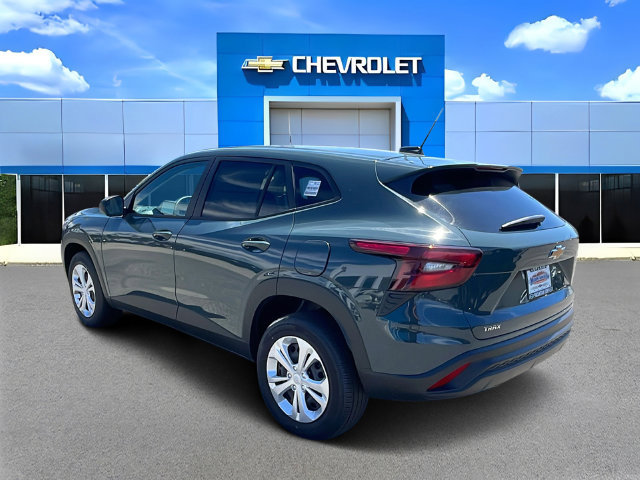 New 2026 Chevrolet Trax LS w/ Driver Confidence Package FWD image 6