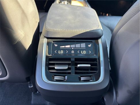 Used 2023 Volvo XC90 B5 Plus Bright image 41