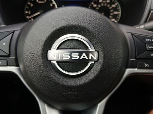 Used 2024 Nissan Altima 2.5 SV FWD image 5