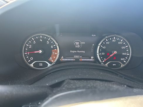 Used 2023 Jeep Renegade Latitude image 5