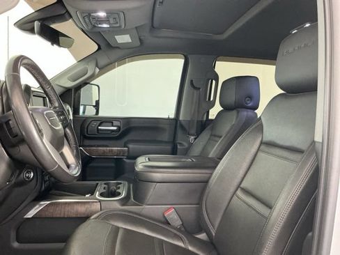 Used 2020 GMC Sierra 3500 Denali w/ Denali Ultimate Package AWD/4WD image 10