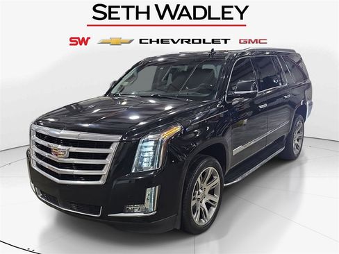 Used 2016 Cadillac Escalade ESV Premium image 3