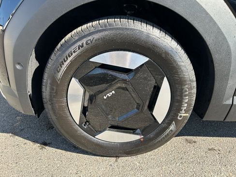 New 2026 Kia EV9 Wind image 10
