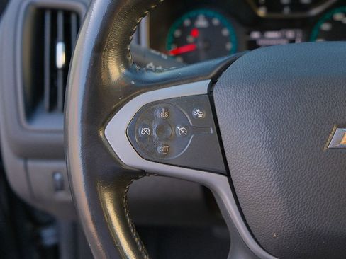 Used 2022 Chevrolet Colorado LT w/ Safety Package image 16