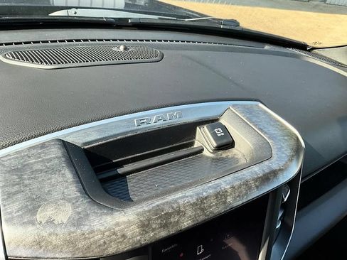 Used 2023 RAM 1500 Big Horn AWD/4WD image 21
