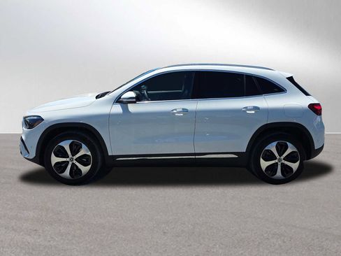 New 2025 Mercedes-Benz GLA 250 4MATIC image 4