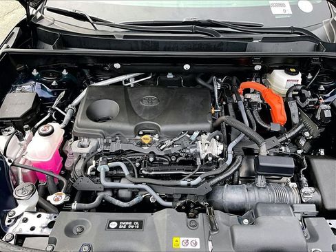 Certified 2025 Toyota RAV4 XLE AWD/4WD image 25