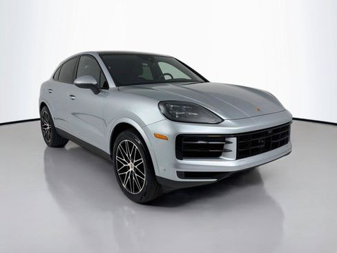 Used 2025 Porsche Cayenne Coupe AWD/4WD image 30