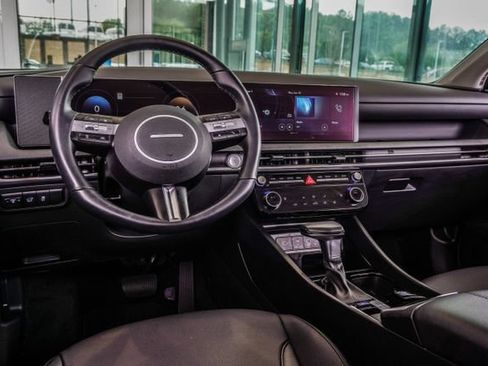 Used 2025 Hyundai Tucson SEL FWD image 16