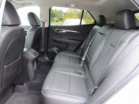 Used 2021 Buick Envision Essence w/ Sport Touring Package image 23