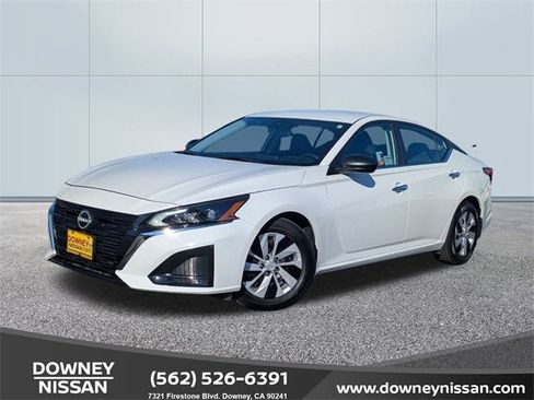 Certified 2025 Nissan Altima 2.5 S image 1