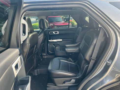 Certified 2024 Ford Explorer XLT w/ Equipment Group 202A AWD/4WD image 15
