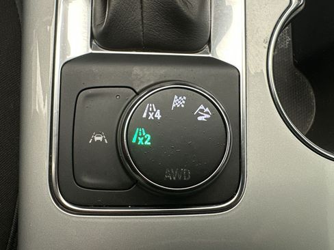Certified 2023 Chevrolet Blazer LT w/ Convenience Package AWD/4WD image 16