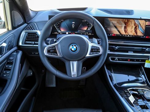 New 2026 BMW X5 xDrive50e w/ M Sport Package image 11