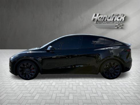 Used 2024 Tesla Model Y Performance AWD/4WD image 8