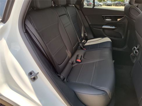 New 2025 Mercedes-Benz GLC 300 image 13