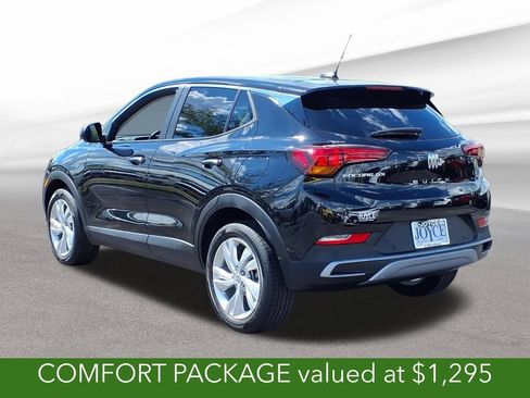 Certified 2024 Buick Encore GX Preferred w/ Comfort Package FWD image 3