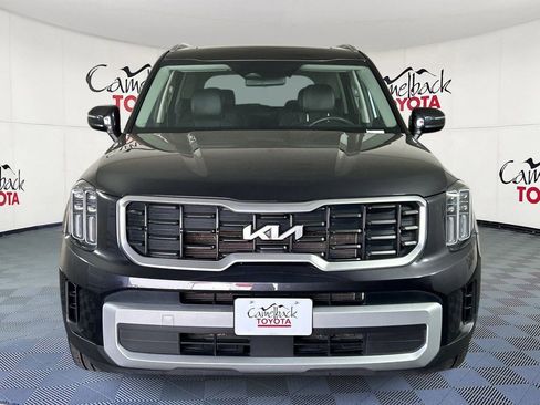 Used 2025 Kia Telluride S FWD image 3