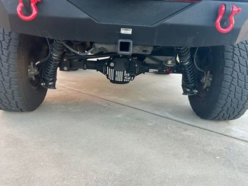 Used 2018 Jeep Wrangler Rubicon w/ Cold Weather Group AWD/4WD image 10