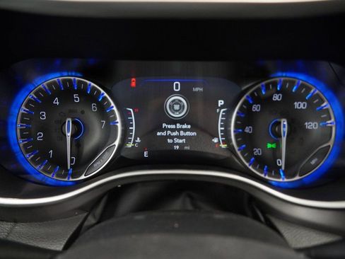 New 2026 Chrysler Pacifica Select image 22