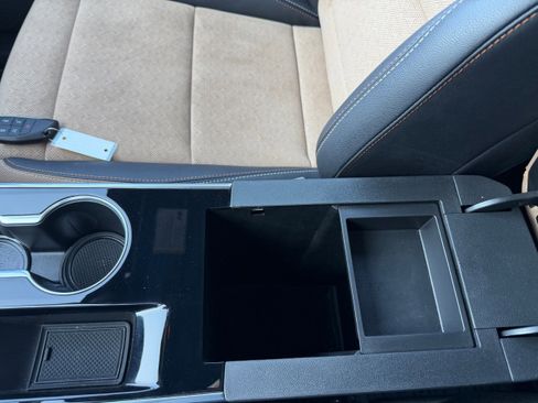 Used 2025 Chevrolet Equinox ACTIV w/ Safety and Technology Package image 25