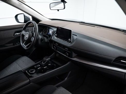 Used 2023 Nissan Rogue SV image 15