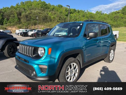 Used 2022 Jeep Renegade Latitude image 1