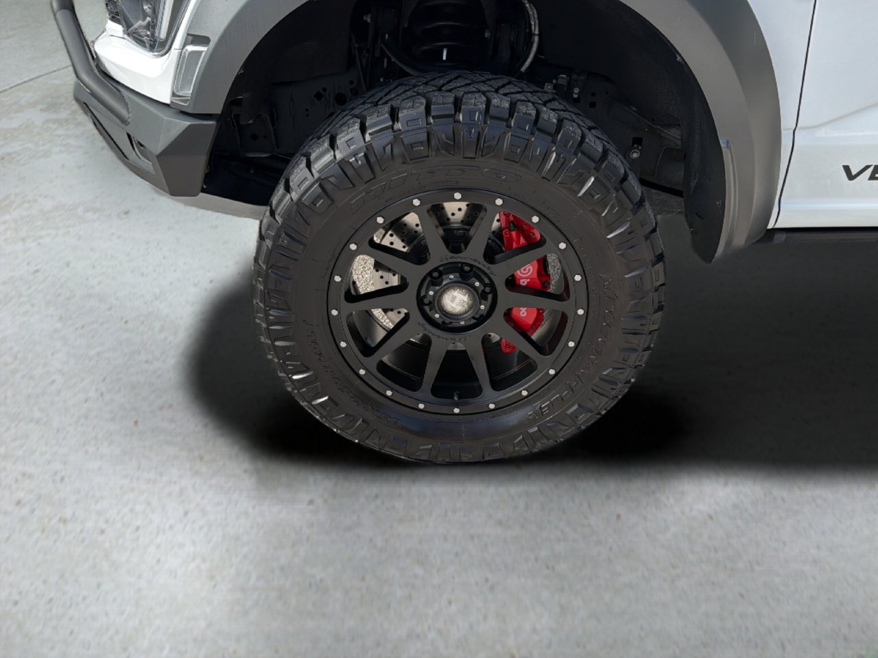 Used 2022 Ford F150 Raptor w/ Equipment Group 801A High AWD/4WD image 9