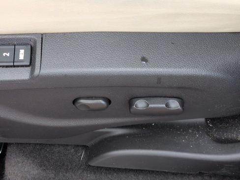 Used 2019 Buick Encore Essence w/ Safety Package II FWD image 20