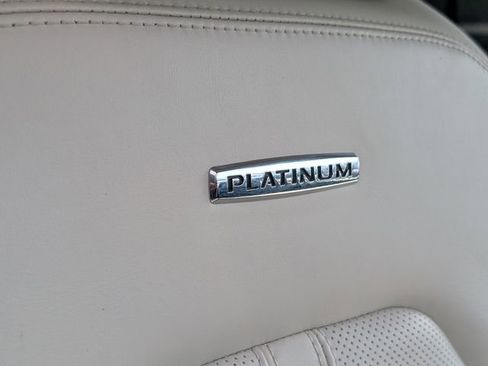 Used 2021 Ford Expedition Max Platinum RWD image 14