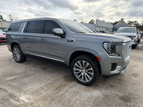 Certified 2023 GMC Yukon XL Denali w/ Denali Reserve Package image 16