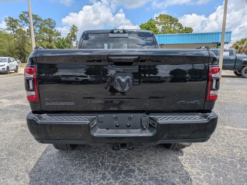 Used 2023 RAM 2500 Laramie AWD/4WD image 5