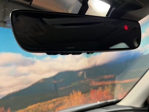 Used 2023 Subaru Forester Limited image 46