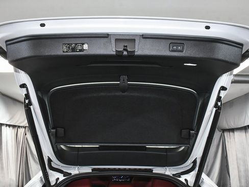 Used 2025 Audi S6 e-tron Prestige w/ 21" Black Optic Package image 77