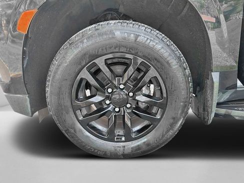Used 2023 Chevrolet Suburban LS AWD/4WD image 10